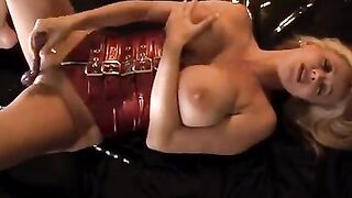 Rachel Aziani gets off with her toy during a solo session