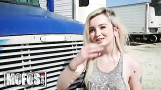 Pretty babe Lexi Lore fucks in Jesse Black’s car after giving a blowjob