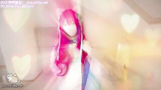 Ahri's mystery box: Nine-tailed fox's essence extraction, a kinky cosplay scene