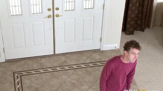 I met a guy in the bedroom and we fucked