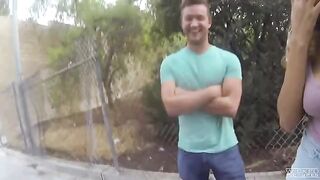 The pick-up guy fucked a girl on the street camera