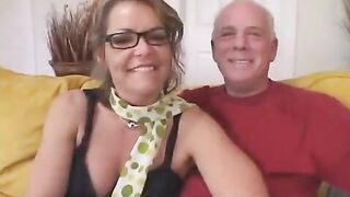 The grandfather gave his wife a student to settle the score