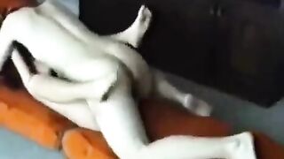 The husband fucked his wife at home without hesitation