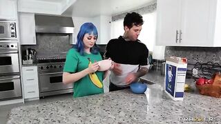 A man should not start the day with breakfast, but with sex