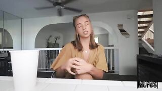 A girl gave a blowjob to the man in gratitude for the car ride
