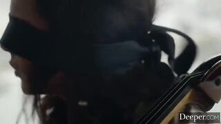 The boss fucks his secretary on the table in the office, it’s accelerando!