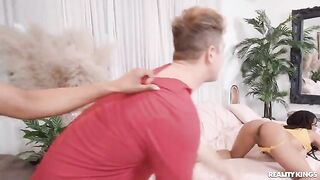 Roommates decide to spend time in a threesome style