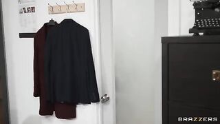 The girl is fucking in the college glory hole secret place