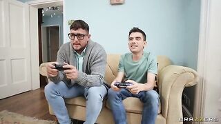 The girl came to her friend’s house at the wrong moment