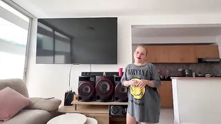 I'm gonna finish and put my dick in my mouth