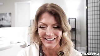 A juicy ass MILF climbed on top of my cock