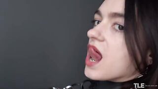 An innocent girl has sex with her boyfriend, exploring with her finger