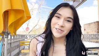 You think ladies don't give blowjobs on the first date? Think again!