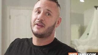 A sexy girl was fucked in doggystyle by her lover, who loved to fuck her