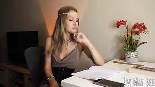 The tits long for freedom in a virtual POV scene