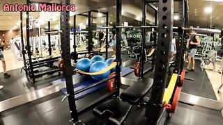 You can't ruin this ass with sports, a stunning gym girl's riskiest blowjob