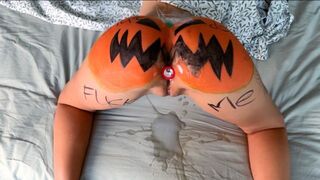 Fella crushed pumpkin, as if fucking a girl