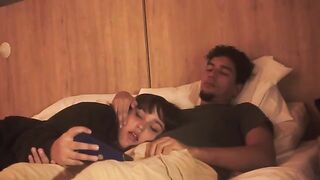 The lazy guy barely fucked, but the girl made a stunning blowjob