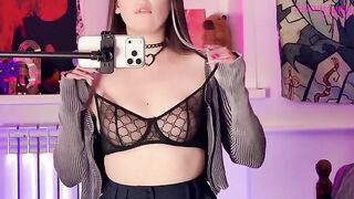 A girl showed her mirror-dildo video to her girlfriend in 2026