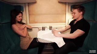 The guy did not leave the girl without sex on the train
